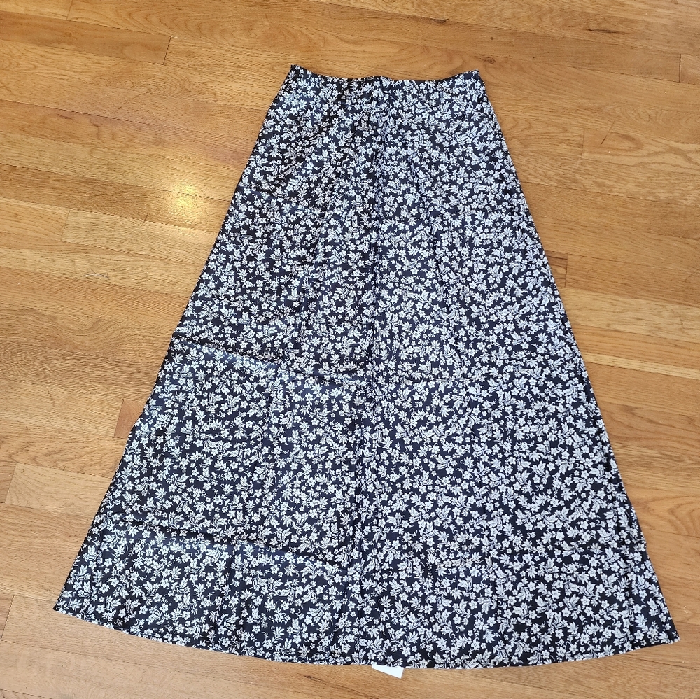 FF - Floral Black and White Women's Skirt